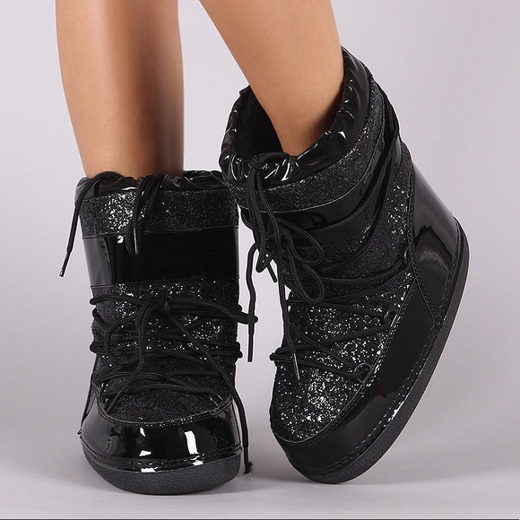 Black Glitter MoonBoots - Picture 2 of 3